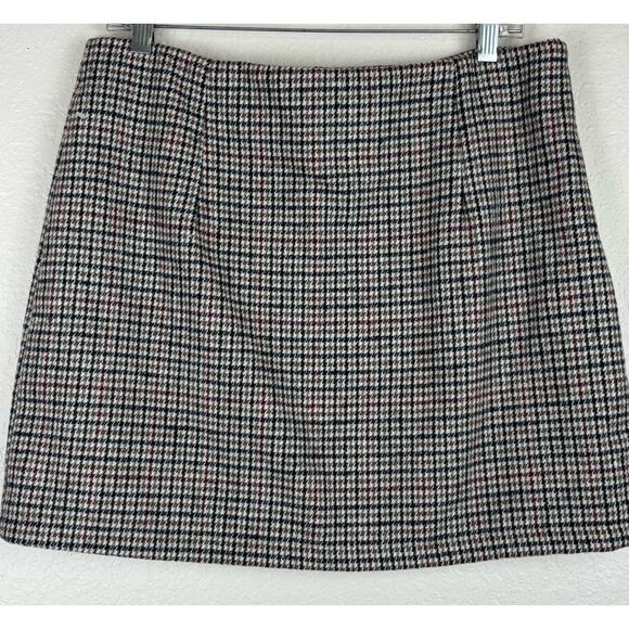 Wool Blend Houndstooth Fully Lined Mini Skirt Size Large - Picture 2 of 6